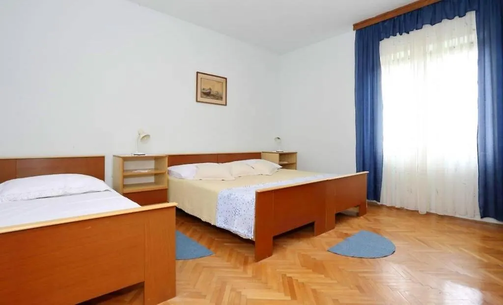 Prázdninový dům Holiday House In Ljubac With Sea View, Terrace, Air Conditioning, Wi-Fi